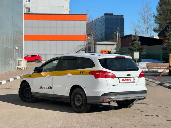 2018 Ford Focus III Рестайлинг, белый, 700000 рублей - вид 5