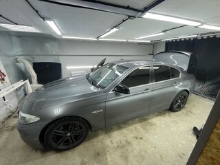 2013 BMW 5 серии 520i VI (F10/F11/F07) Рестайлинг, серый, 1100000 рублей, вид 4