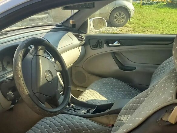 1998 Mercedes-Benz CLK-Класс 320 I (W208), серебристый, 230000 рублей - вид 4