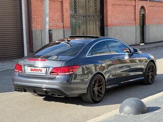 2013 Mercedes-Benz E-Класс 500 IV (W212, S212, C207) Рестайлинг, серый, 2450000 рублей, вид 2