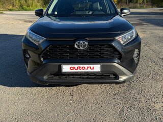 2021 Toyota RAV4 V (XA50), чёрный, 3200000 рублей, вид 2