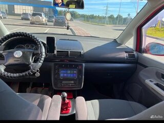 2004 Volkswagen Sharan I Рестайлинг 2, красный, 555000 рублей, вид 3