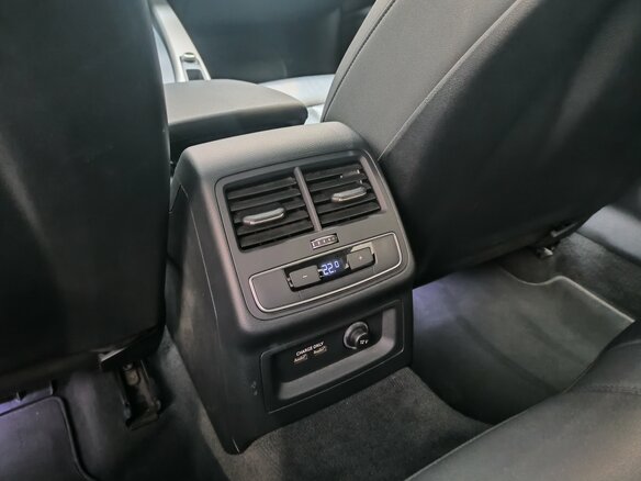 2020 Audi A4 35 TFSI V (B9) Рестайлинг, белый, 2650000 рублей - вид 27
