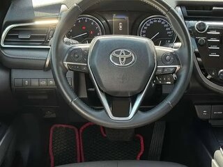 2018 Toyota Camry VIII (XV70), серебристый, 1640000 рублей, вид 5