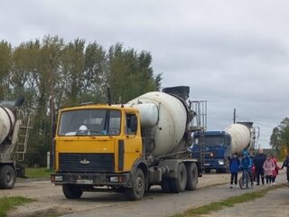 2005 МАЗ Бетоносмеситель, жёлтый, 685000 рублей, вид 2