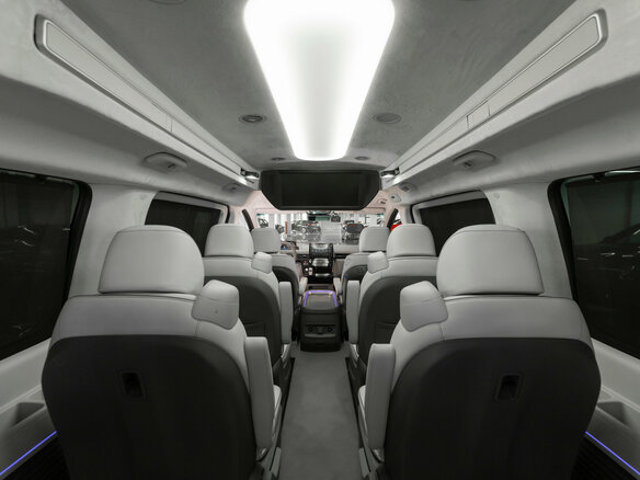 2024 Hyundai Staria I, чёрный, 7970000 рублей - вид 34