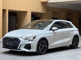 2022 Audi A3 Sportback 35 TFSI IV (8Y), белый, 1860000 рублей, вид 1
