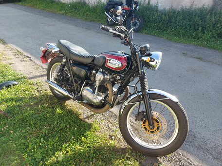 2000 Kawasaki W 650, чёрный, 520000 рублей, вид 2