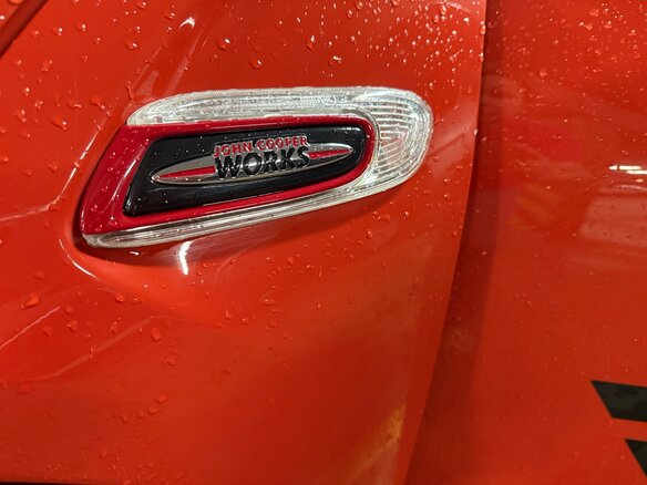 2020 Mini Hatch JCW III (F55/F56) Рестайлинг, оранжевый, 3100000 рублей - вид 18