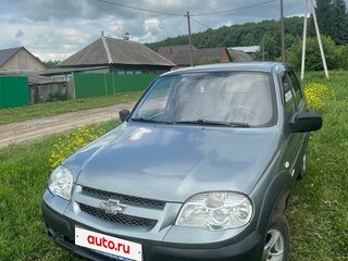 2011 Chevrolet Niva I Рестайлинг, серый, 600000 рублей, вид 5