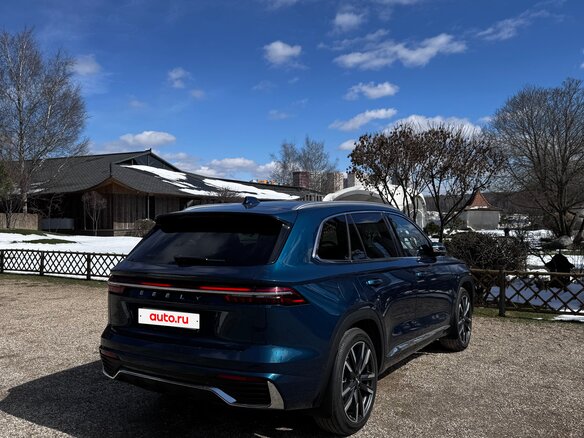 2023 Geely Monjaro (Xingyue L) I, зелёный, 3000000 рублей - вид 5