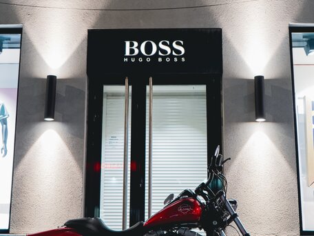 2008 Harley-Davidson Fat Bob, красный, 850000 рублей, вид 4