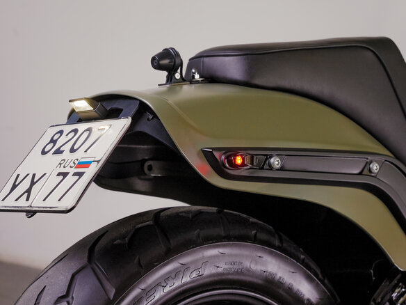2021 Harley-Davidson Fat Bob, зелёный - вид 19