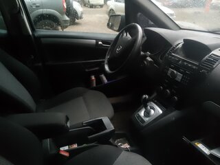 2011 Opel Zafira B Рестайлинг, чёрный, 450000 рублей, вид 4