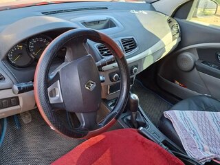 2012 Renault Megane III, красный, 550000 рублей, вид 5