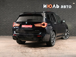 2021 BMW X3 30i xDrive III (G01) Рестайлинг, чёрный, 5350000 рублей, вид 4