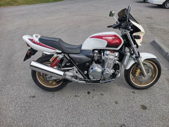 2000 Honda CB 1300, белый, 550000 рублей - вид 4