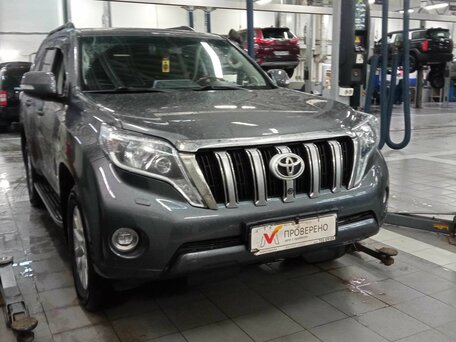 2016 Toyota Land Cruiser Prado 150 Series Рестайлинг 1, серый, 3297000 рублей, вид 2