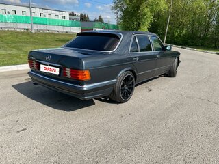 1989 Mercedes-Benz S-Класс 260 II (W126) Рестайлинг, серебристый, 850000 рублей, вид 4