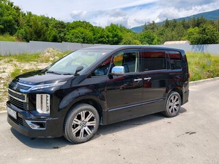 2019 Mitsubishi Delica D:5 I Рестайлинг, чёрный, 3470000 рублей, вид 2