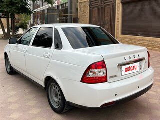 2014 Lada (ВАЗ) Priora I Рестайлинг, белый, 750000 рублей, вид 4
