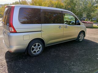 2009 Nissan Serena III (C25), серый, 1000000 рублей, вид 3