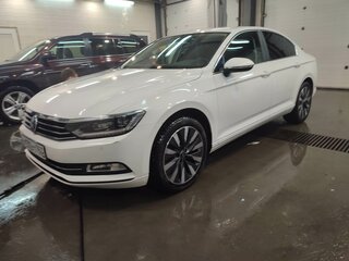 2018 Volkswagen Passat B8, белый, 1720000 рублей, вид 1