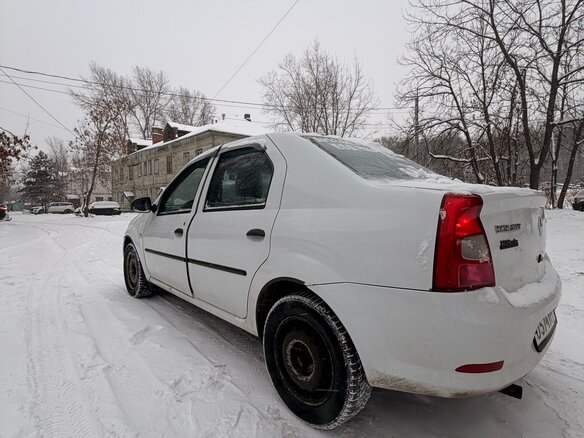 2011 Renault Logan I Рестайлинг, белый, 265000 рублей - вид 5