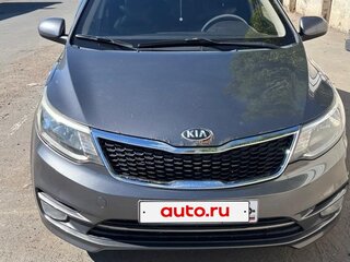 2015 Kia Rio III Рестайлинг, серый, 950000 рублей, вид 4