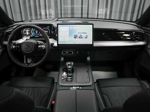 2026 GAC GS8 Traveller II, чёрный - вид 21