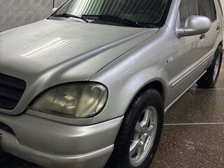 1998 Mercedes-Benz M-Класс 430 I (W163), серый, 600000 рублей, вид 5