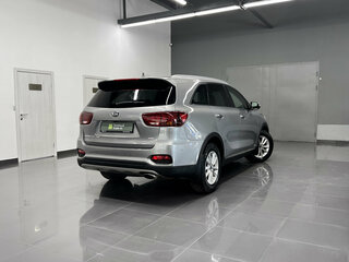 2019 Kia Sorento III Prime Рестайлинг, серый, 2340000 рублей, вид 2