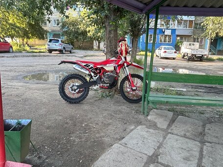 2024 Regulmoto Holeshot, красный, 180000 рублей, вид 3