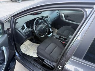 2015 Kia Ceed II Рестайлинг, серый, 940000 рублей, вид 5