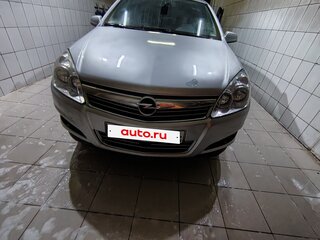 2008 Opel Astra H Рестайлинг, серебристый, 570000 рублей, вид 3
