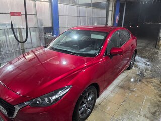 2018 Mazda 3 III (BM) Рестайлинг, красный, 1400000 рублей, вид 4