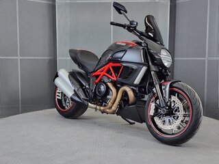 2011 Ducati Diavel Carbon, чёрный, 699000 рублей, вид 2