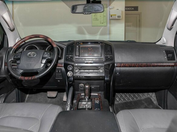 2010 Toyota Land Cruiser 200 Series, серый, 2700000 рублей - вид 29