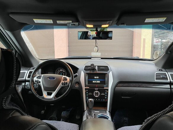 2015 Ford Explorer V, белый, 2250000 рублей - вид 5