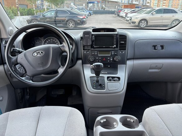 2006 Kia Carnival II, серый, 839000 рублей - вид 8