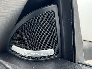 2018 Mercedes-Benz CLA 180 I (C117, X117) Рестайлинг, белый, 1700000 рублей, вид 2