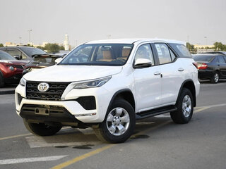 2026 Toyota Fortuner II Рестайлинг, белый, 4590000 рублей, вид 1