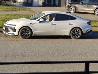 2023 Hyundai Sonata VIII (DN8) Рестайлинг, белый, 3850000 рублей, вид 4