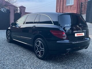 2007 Mercedes-Benz R-Класс 500 Long I Рестайлинг, чёрный, 1200000 рублей, вид 3
