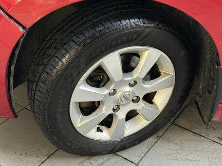 2012 Nissan Tiida I Рестайлинг, красный, 720000 рублей, вид 5