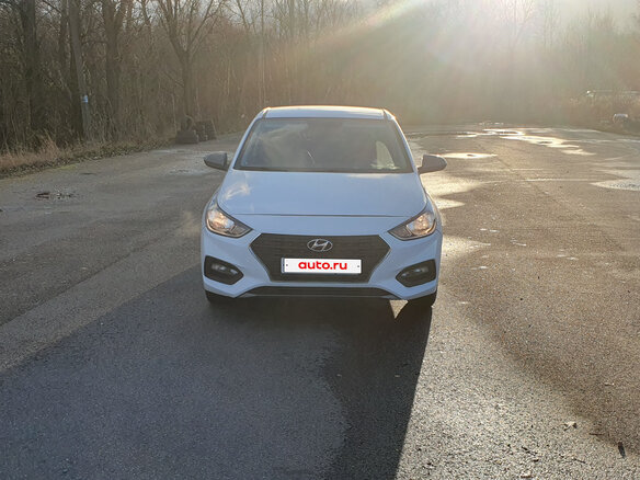 2017 Hyundai Solaris II, белый, 679000 рублей - вид 1