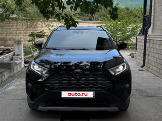 2021 Toyota RAV4 V (XA50), чёрный, 3770000 рублей, вид 2