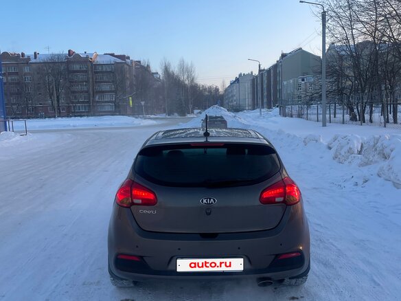 2013 Kia Ceed II, коричневый, 1050000 рублей - вид 3
