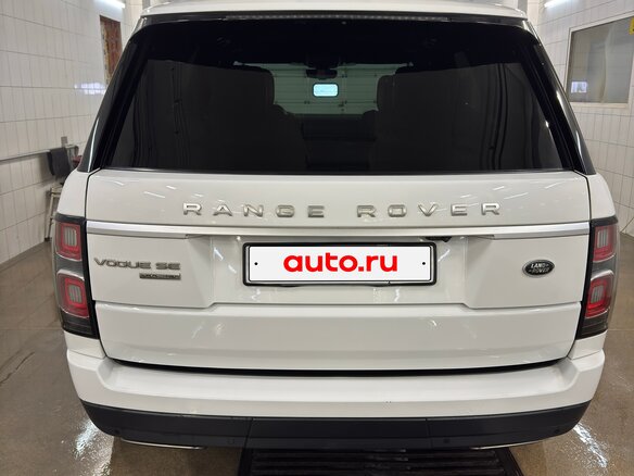 2019 Land Rover Range Rover IV Рестайлинг, белый, 9000000 рублей - вид 4