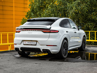 2020 Porsche Cayenne Coupé III, белый, 5799000 рублей, вид 4